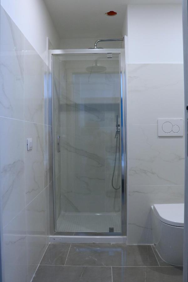 מלון מילאנו Gambara Guests House מראה חיצוני תמונה